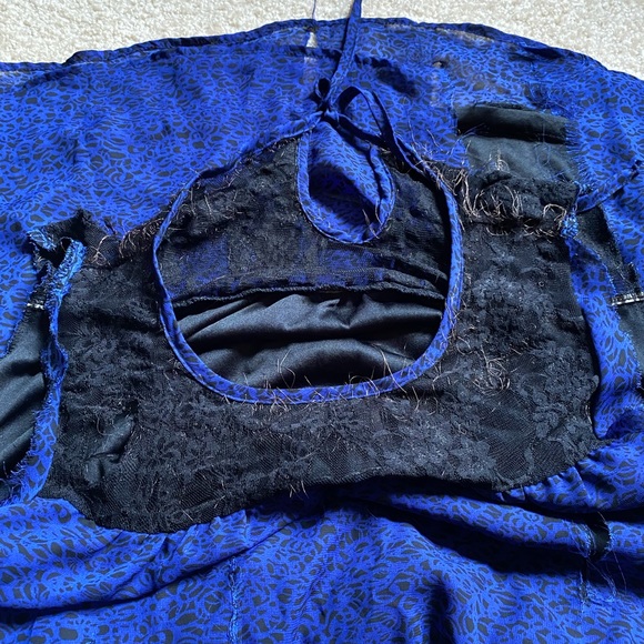 Dress, Zombie Blue Ripped Sleeveless Costume - Picture 3 of 6